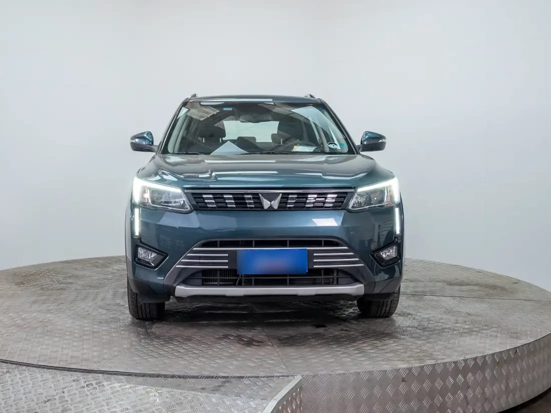 Mahindra Xuv300 1.2 Comfort Mt año 2024