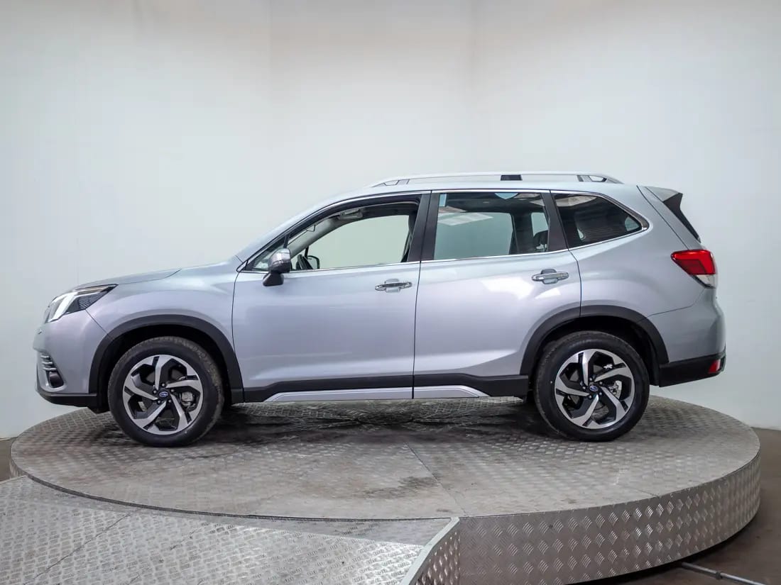 Subaru All New Forester 2.5 Awd Limited Eyesight Gardx At 4x4 año 2023