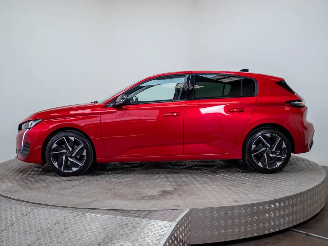 Peugeot 308 1.2 Allure Pack Puretech 130hp At año 2024