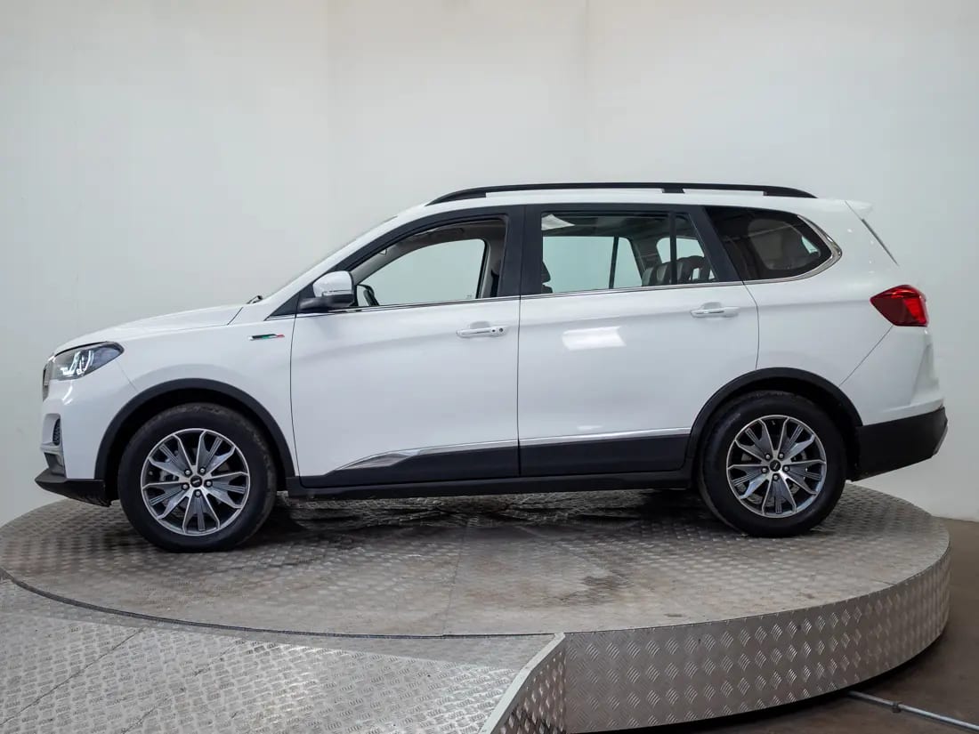 SWM G05 G05 1.5 Pro Luxury Mt año 2024