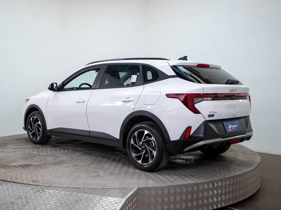 Kia K3 1.4 Cross Lx Mt año 2026
