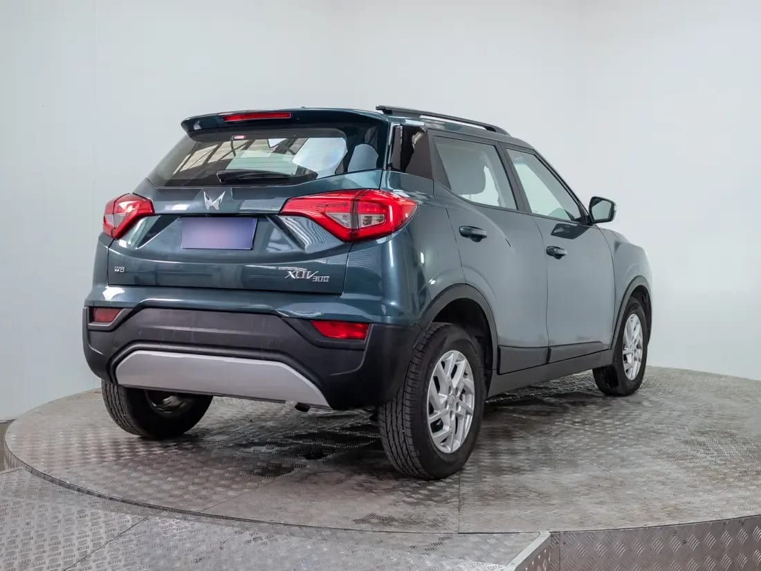Mahindra Xuv300 1.2 Comfort Mt año 2024