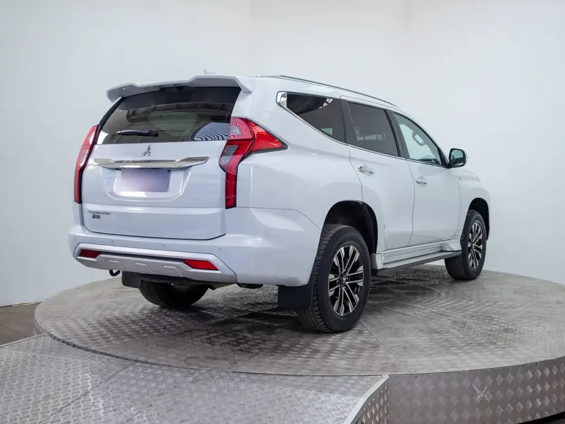 Mitsubishi Montero Sport 3.0 At 4x2 año 2024
