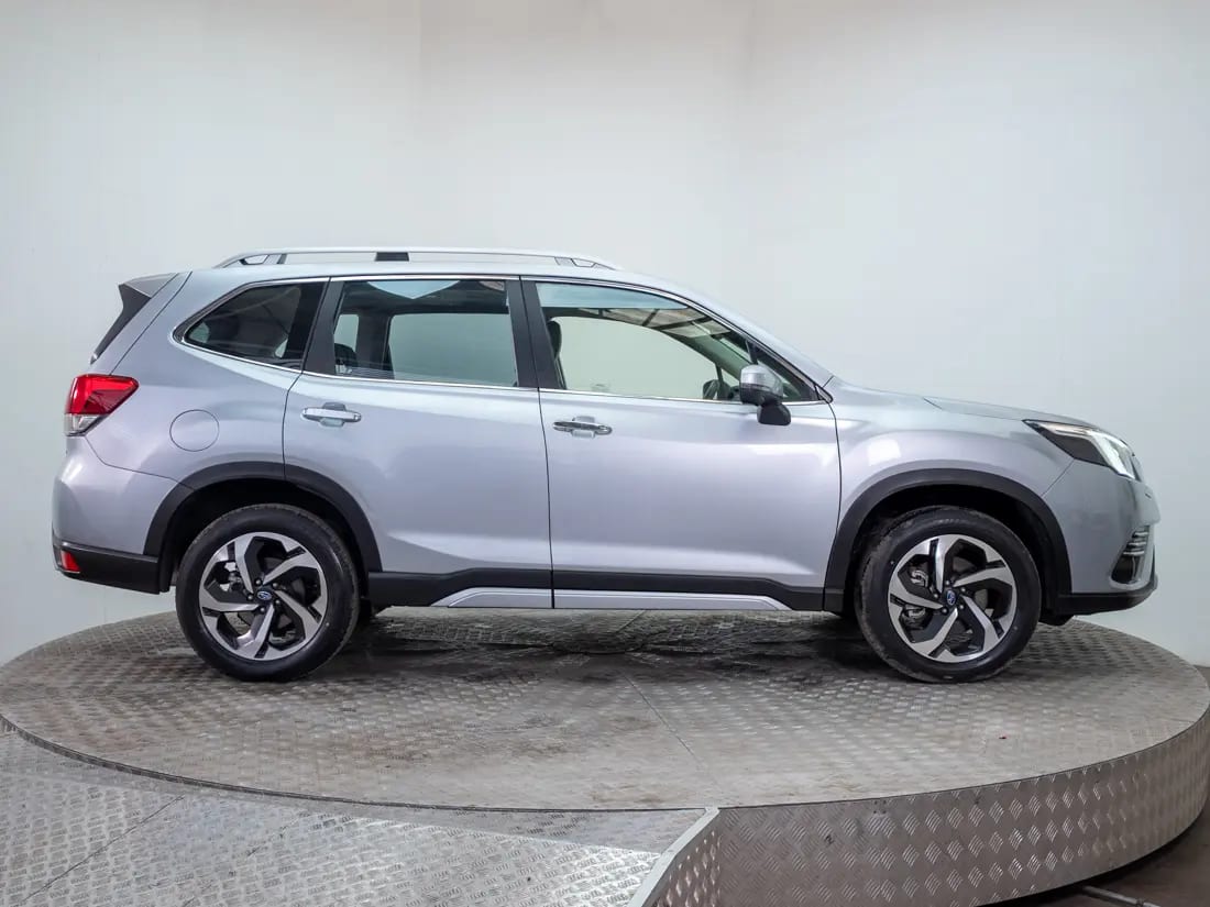 Subaru All New Forester 2.5 Awd Limited Eyesight Gardx At 4x4 año 2023