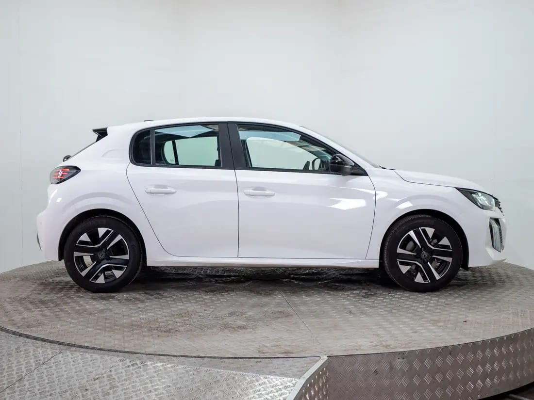 Peugeot 208 Mca Active Gasolina 100hp Mt año 2026