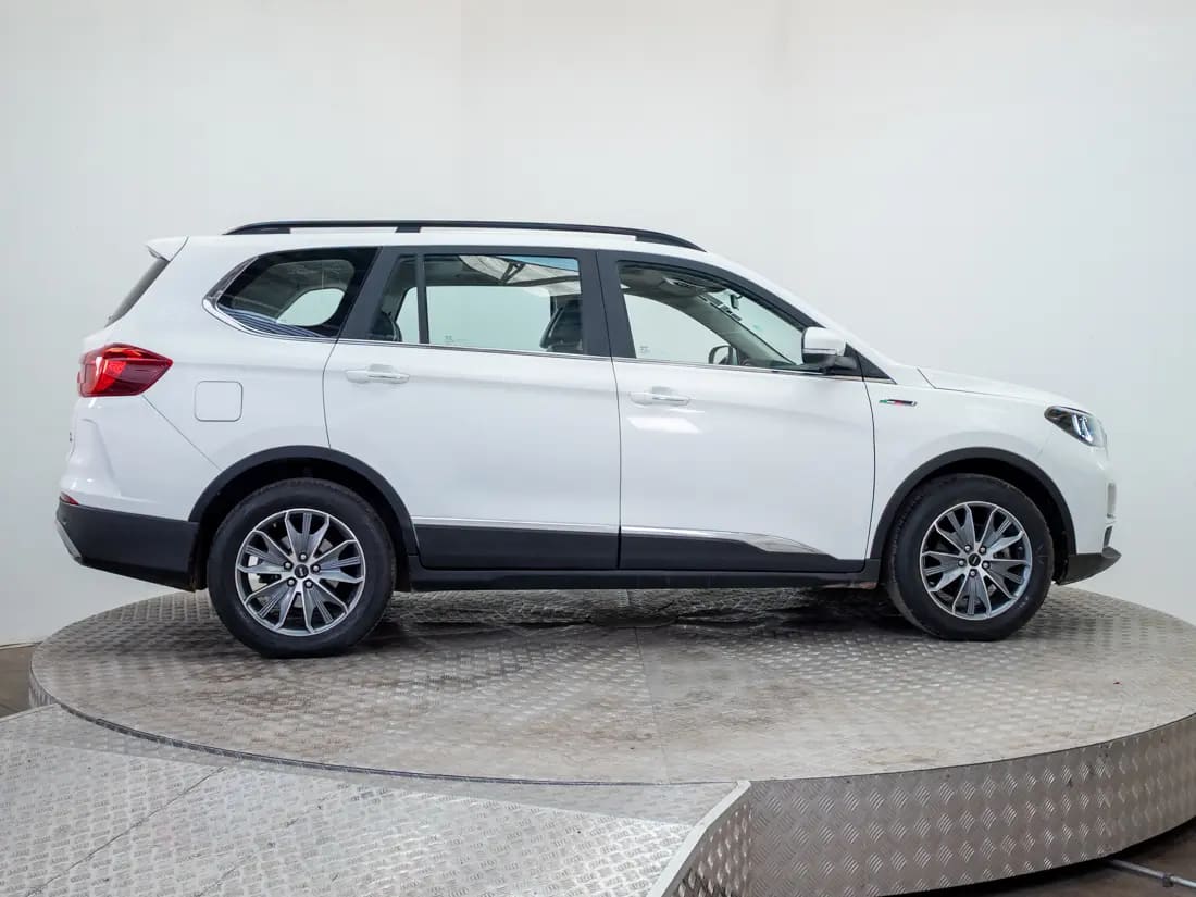 SWM G05 G05 1.5 Pro Luxury Mt año 2024