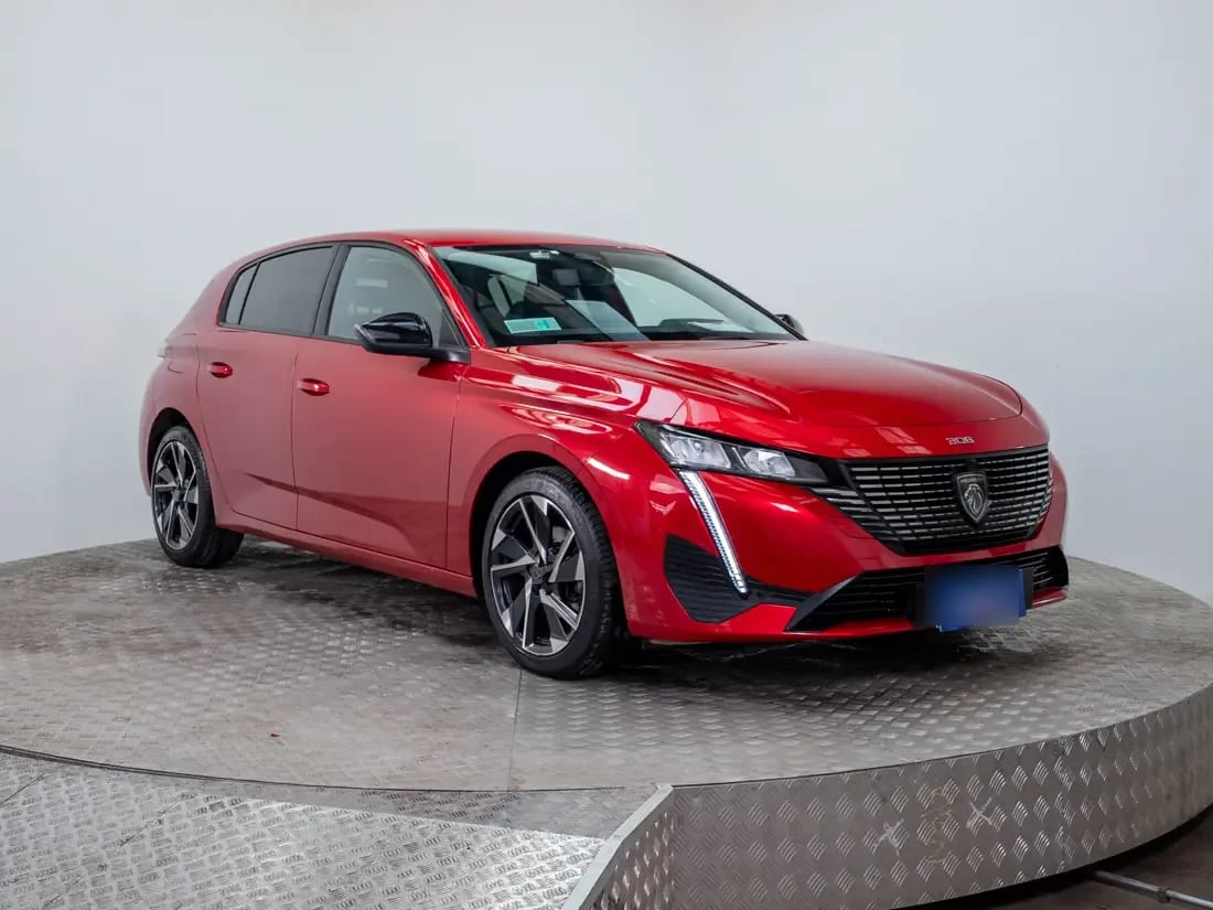 Peugeot 308 1.2 Allure Pack Puretech 130hp At año 2024
