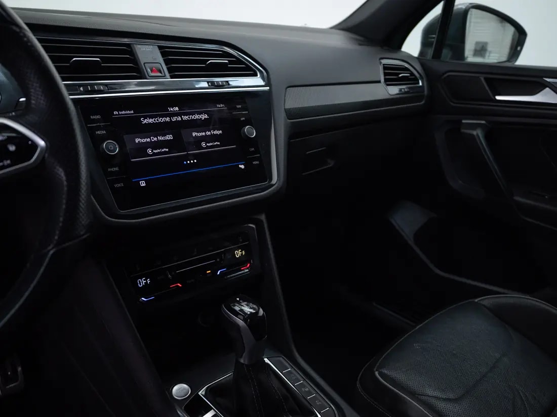 Volkswagen Tiguan 2.0 Tsi R-Line At 4x4 año 2023