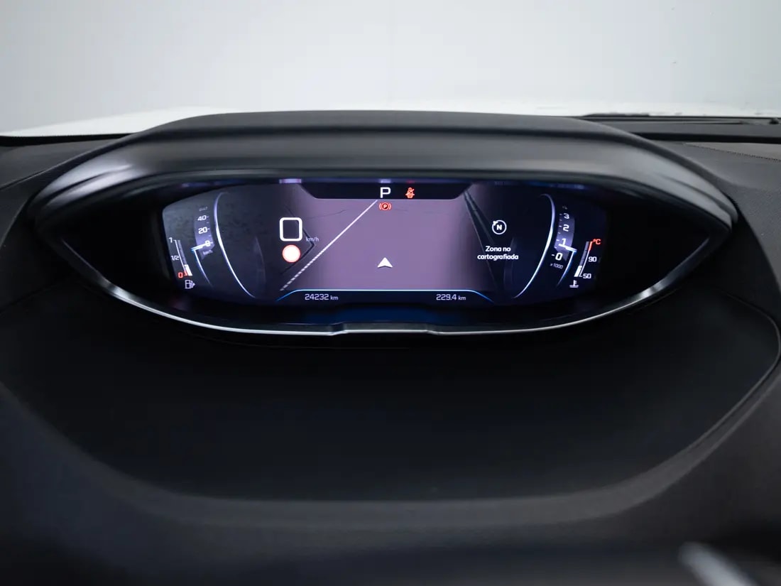 Peugeot 3008 1.6 Gt Puretech 180 At año 2024