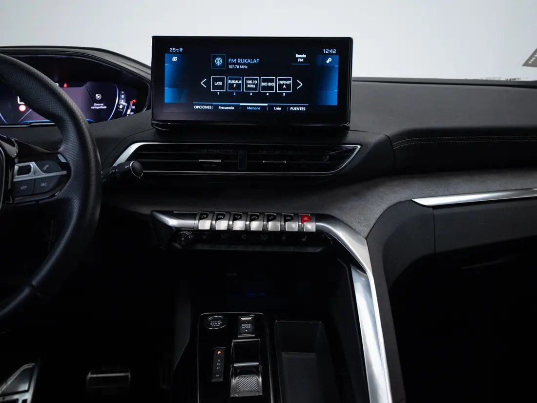 Peugeot 3008 1.6 Gt Puretech 180 At año 2024