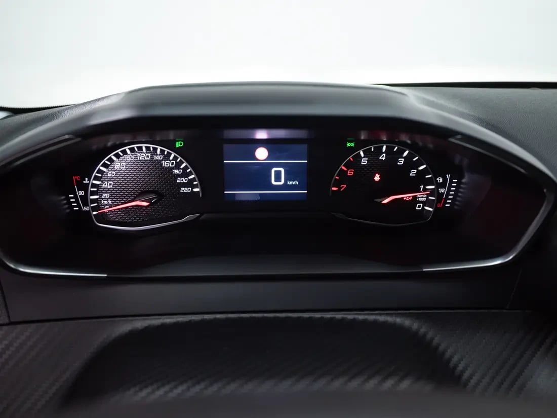 Peugeot 208 Mca Active Gasolina 100hp Mt año 2026