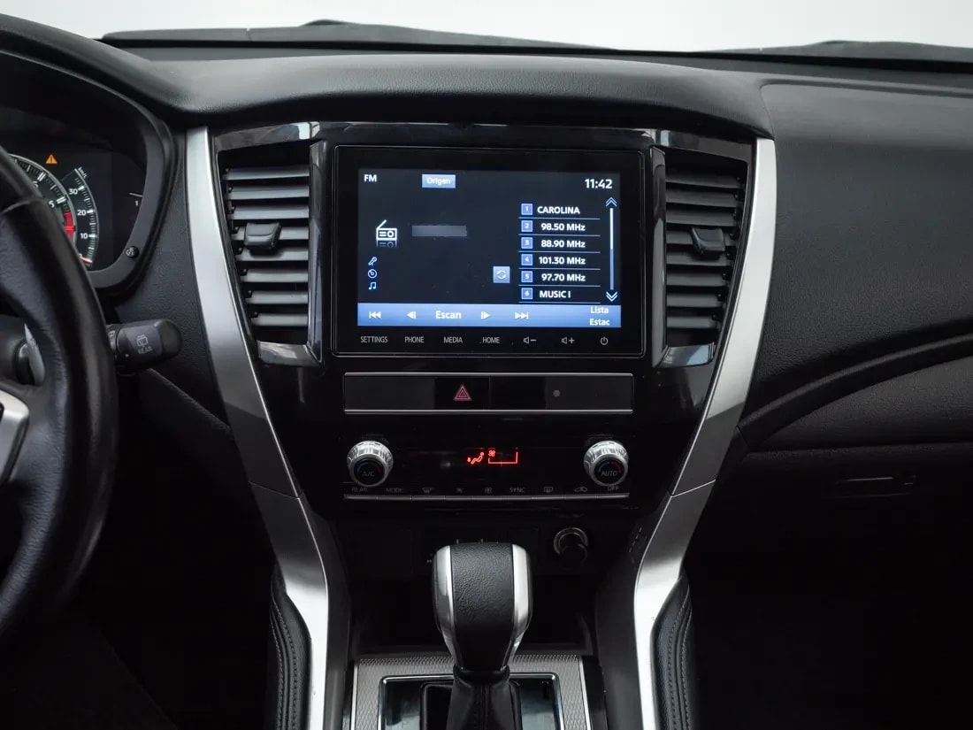 Mitsubishi Montero Sport 3.0 At 4x2 año 2024