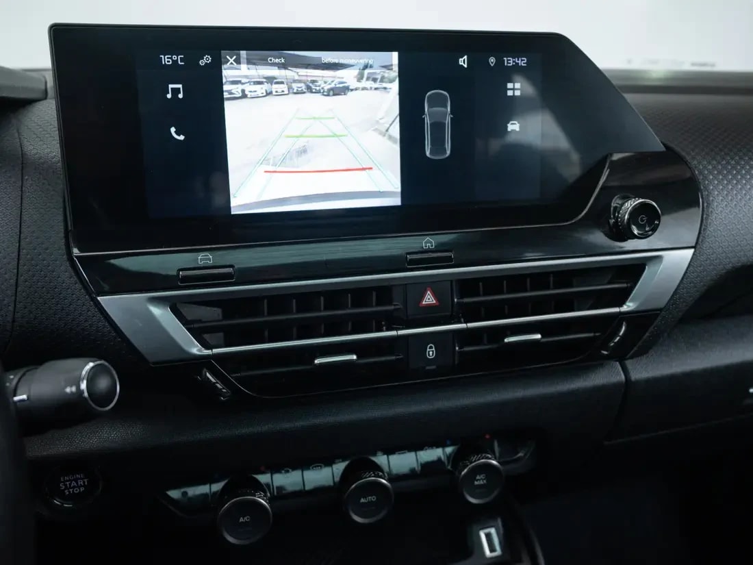 Citroen C4 1.2 Puretech 130 S&amp;s Eat8 Shine At año 2022