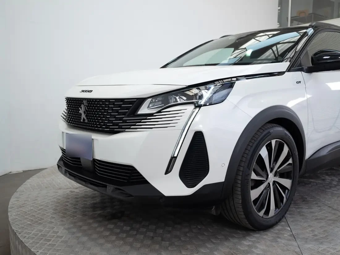 Peugeot 3008 1.6 Gt Puretech 180 At año 2024
