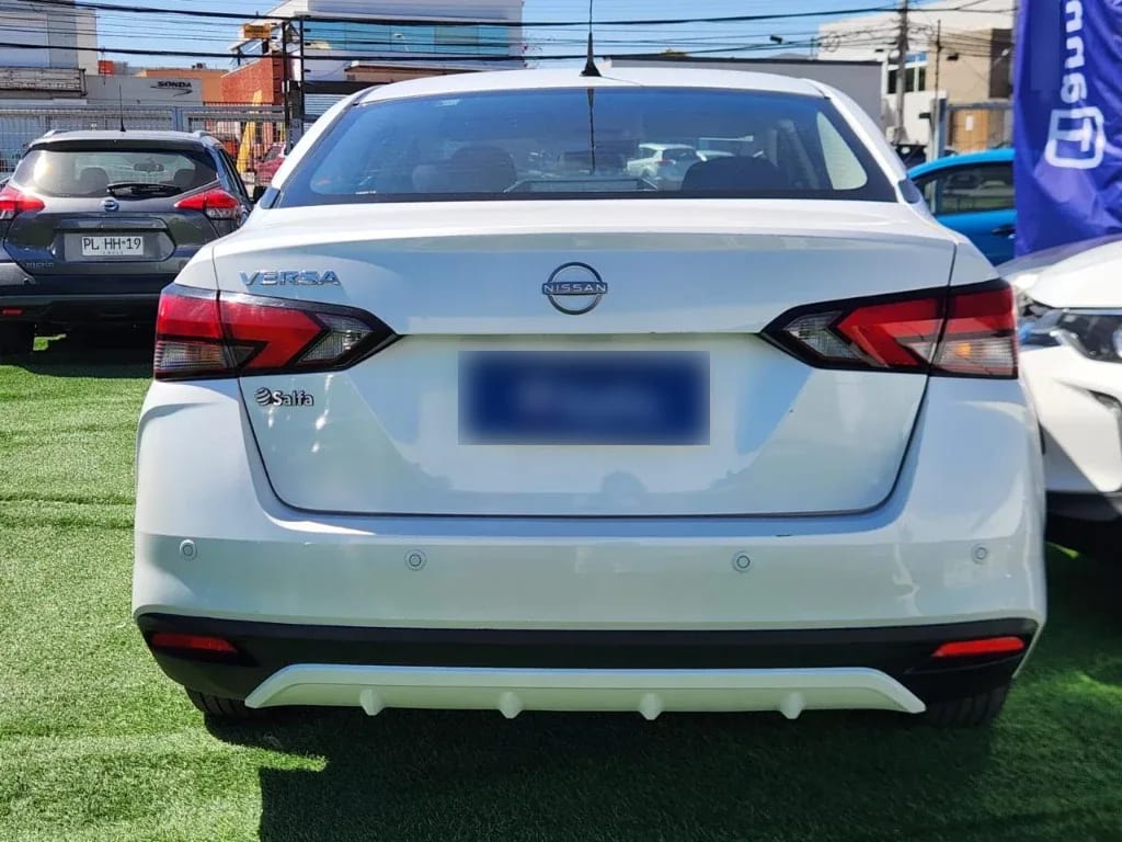 Nissan Versa 1.6 Sense 4x2 Mt 4p año 2025