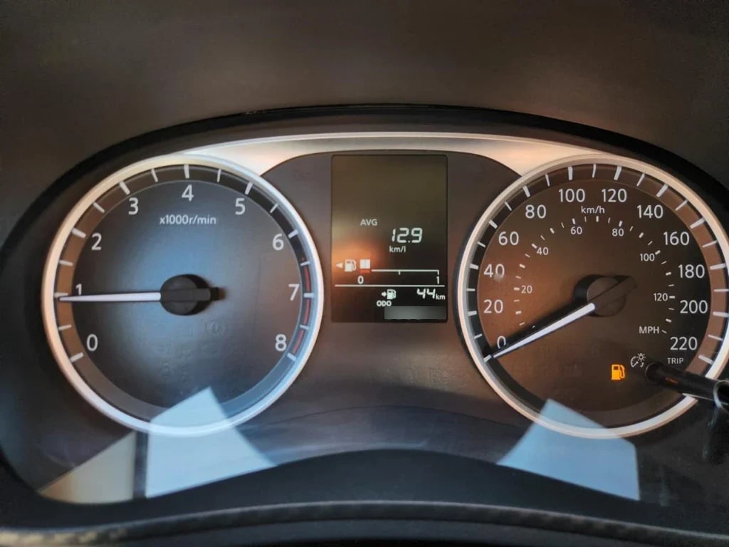 Nissan Versa 1.6 Sense 4x2 Mt 4p año 2025