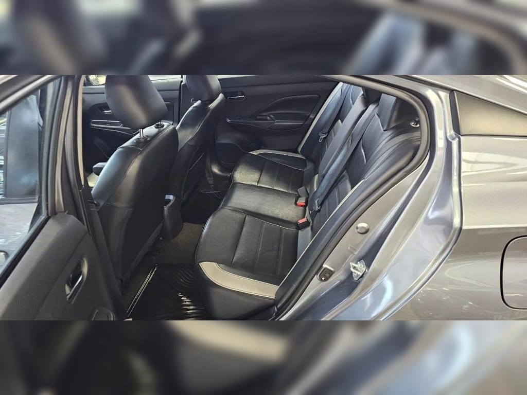 Nissan Versa Cvt 1.6 año 2022