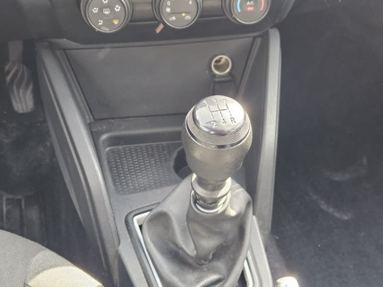 Renault Duster Life Mt 1.6 año 2022