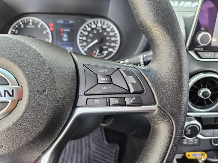 Nissan Sentra 2.0 Sense Mt año 2024