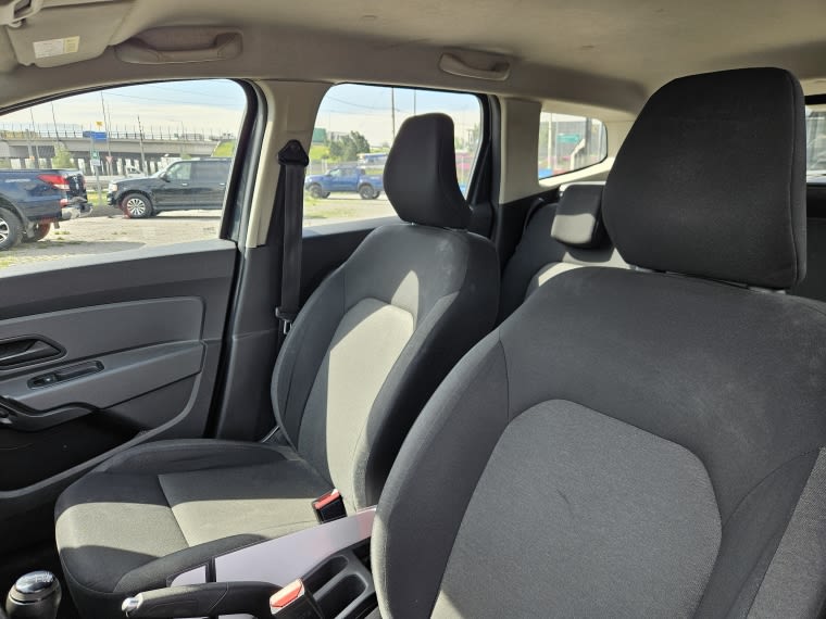 Renault Duster Life Mt 1.6 año 2022