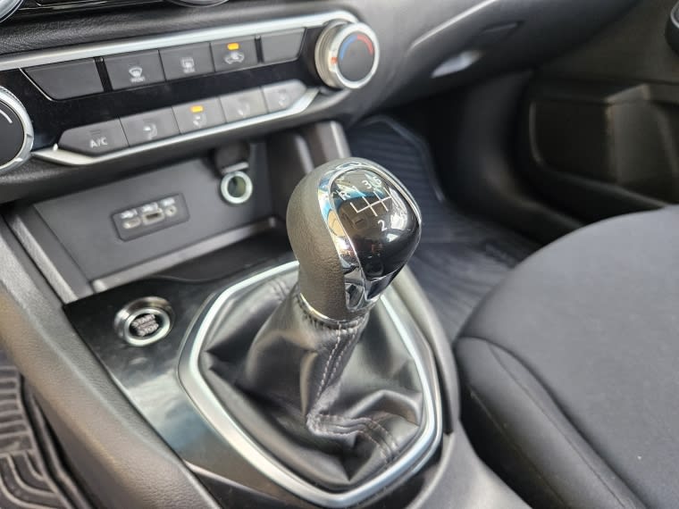 Nissan Sentra 2.0 Sense Mt año 2024