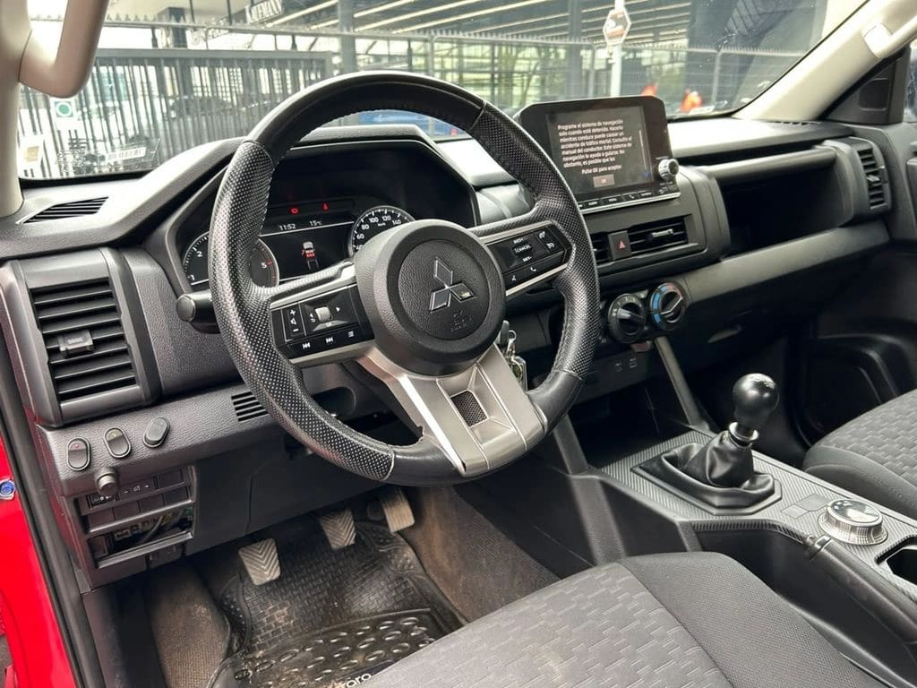 Mitsubishi L200 Katana Xrt 4x4 2.4 año 2024