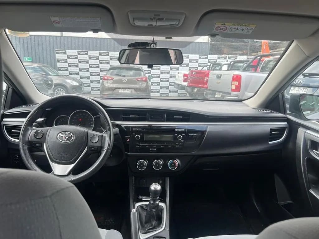 Toyota Corolla Gl 1.8 año 2016