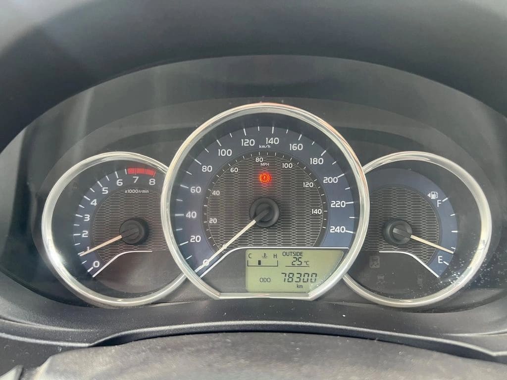 Toyota Corolla Gl 1.8 año 2016
