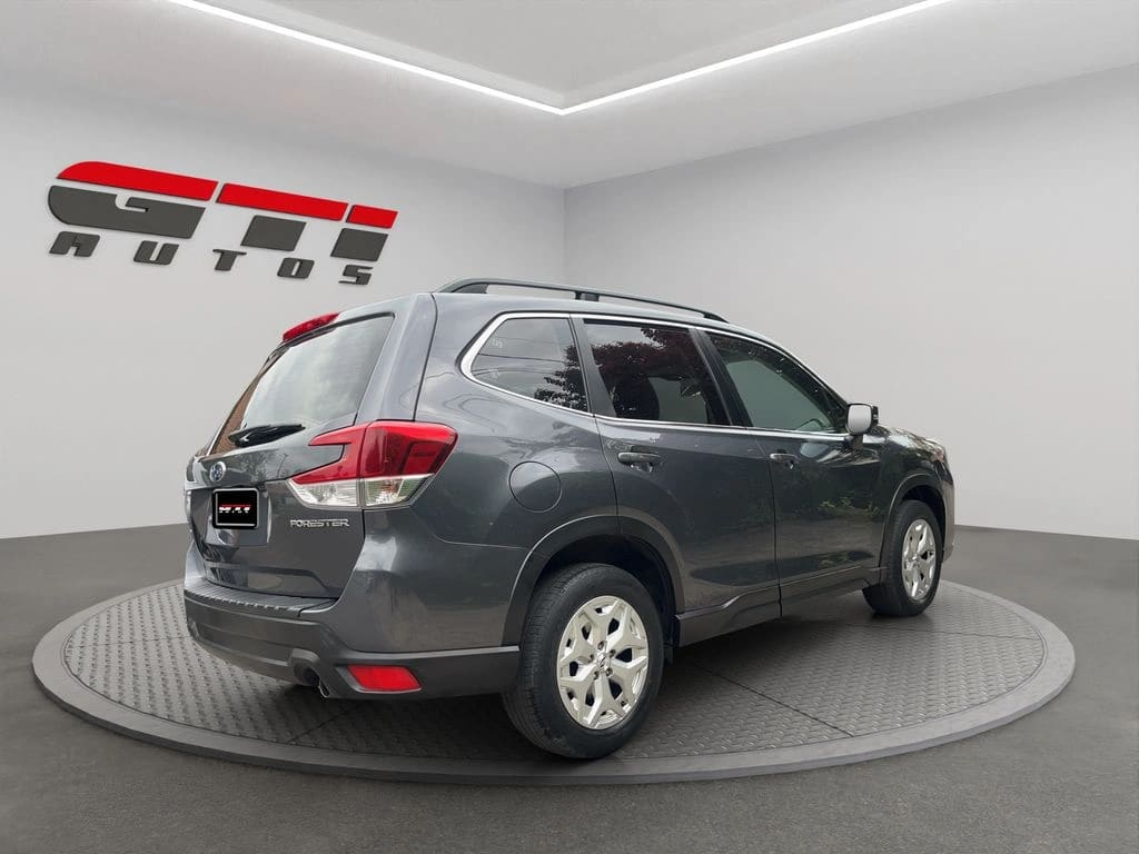 Subaru Forester 2.0i X Awd At 5p año 2021
