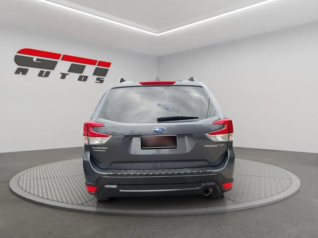 Subaru Forester 2.0i X Awd At 5p año 2021