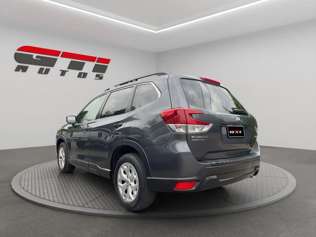 Subaru Forester 2.0i X Awd At 5p año 2021