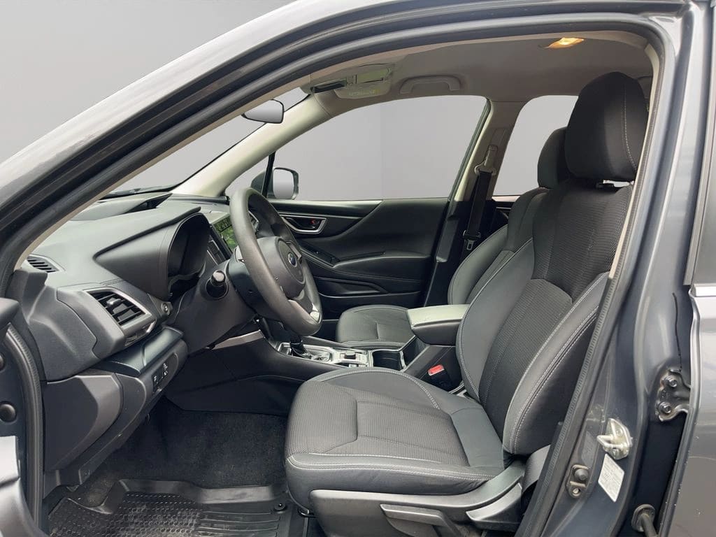 Subaru Forester 2.0i X Awd At 5p año 2021