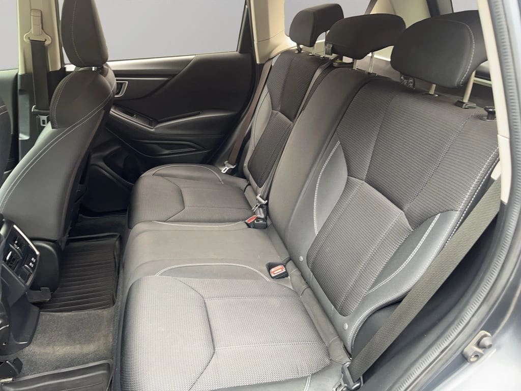 Subaru Forester 2.0i X Awd At 5p año 2021