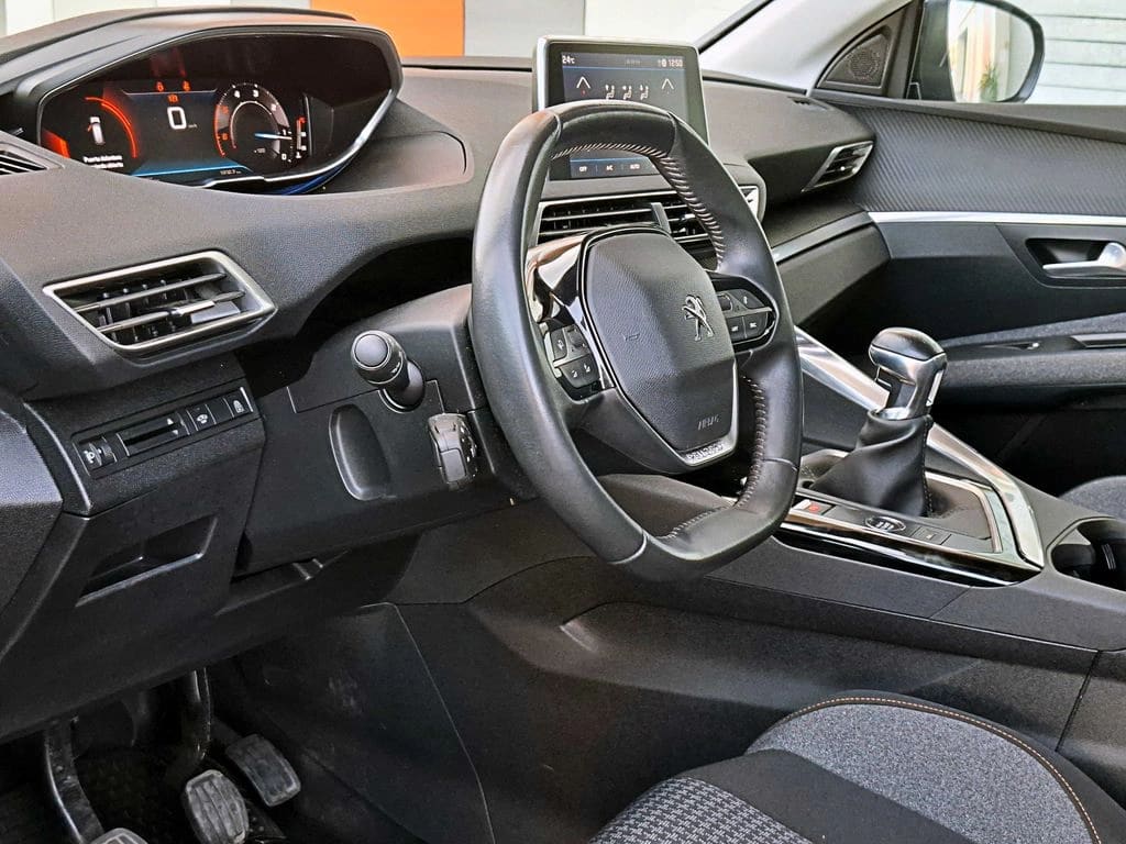 Peugeot 3008 Active año 2022