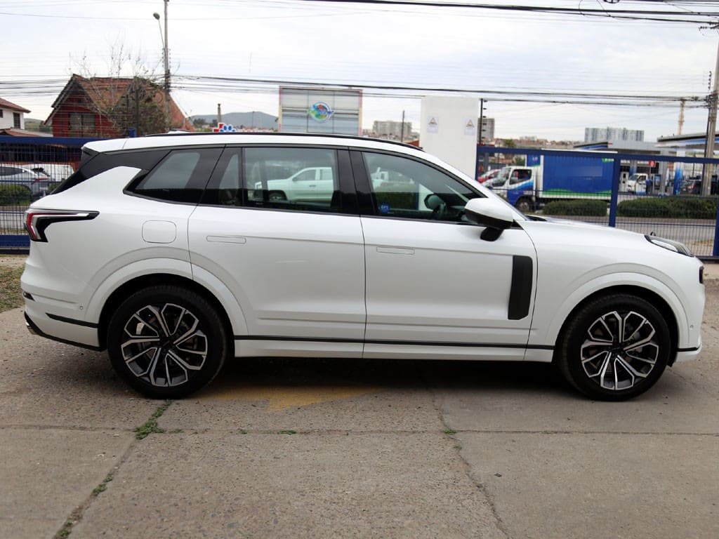 Lynk&Co 09 Halo 2.0 T año 2027