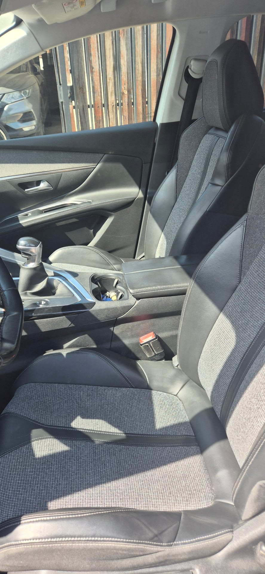 Peugeot 5008 2.0 Gt Bluehdi 180hp E6 At Diesel año 2018