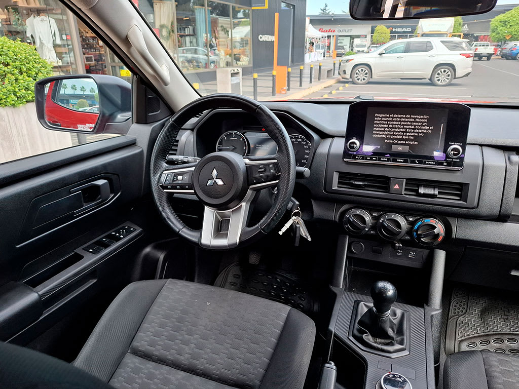 Mitsubishi L200 Katana Xrt 4x4 2.4 año 2024