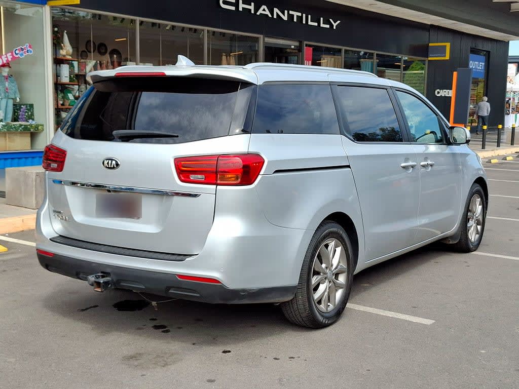 Kia Grand Carnival Ex 3.3 Aut año 2019