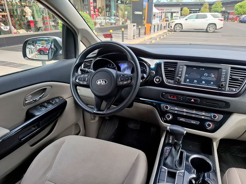 Kia Grand Carnival Ex 3.3 Aut año 2019