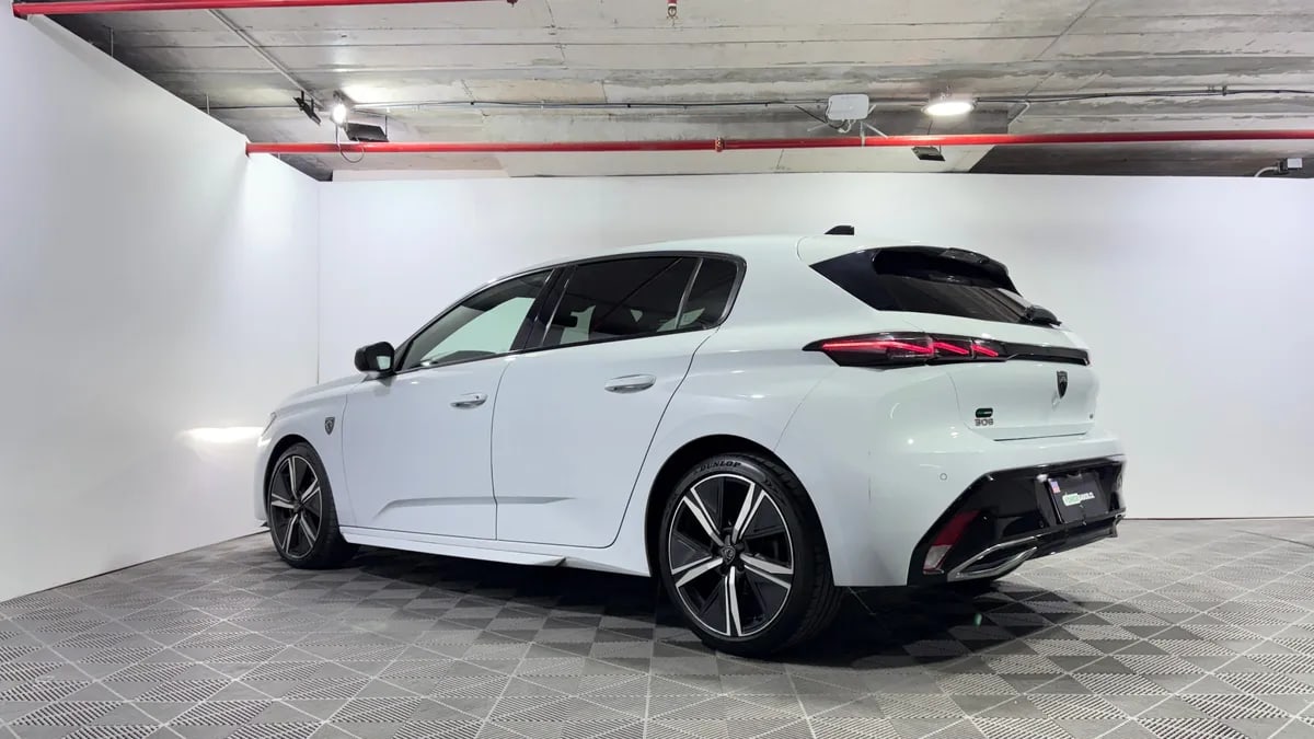 Peugeot 308 1.2 Gt Puretech 130 At año 2024