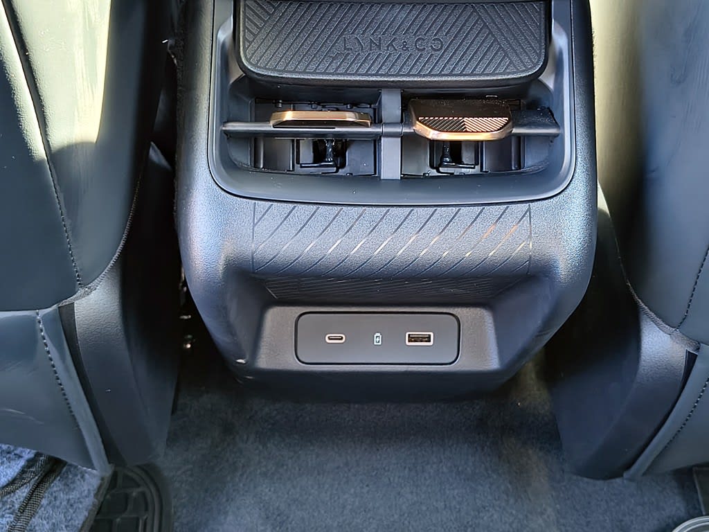 Lynk&Co 08 1.5 Hibrido 4x2 T/a Halo año 2026