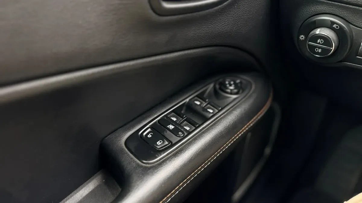 Jeep Compass Sport 2.4 Aut año 2018