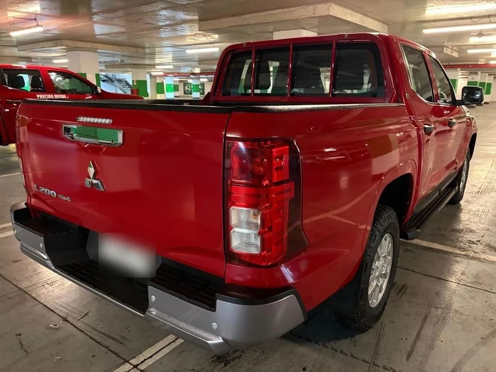 Mitsubishi L200 Katana Xrt 4x4 2.4 año 2024