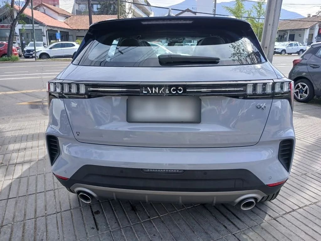 Lynk&Co 06 06 1.5t At Halo año 2027