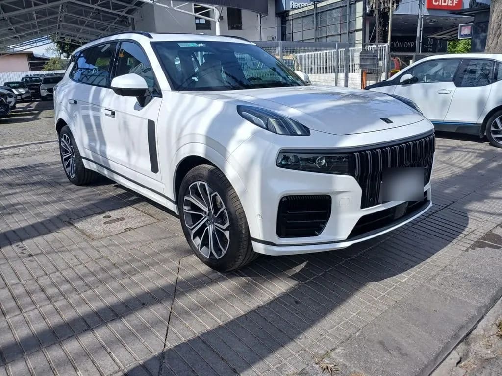 Lynk&Co 09 09 12.0t At Halo año 2027