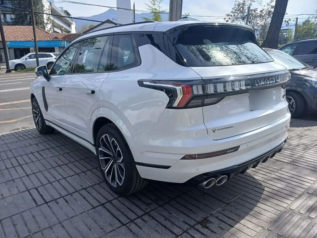 Lynk&Co 09 09 12.0t At Halo año 2027