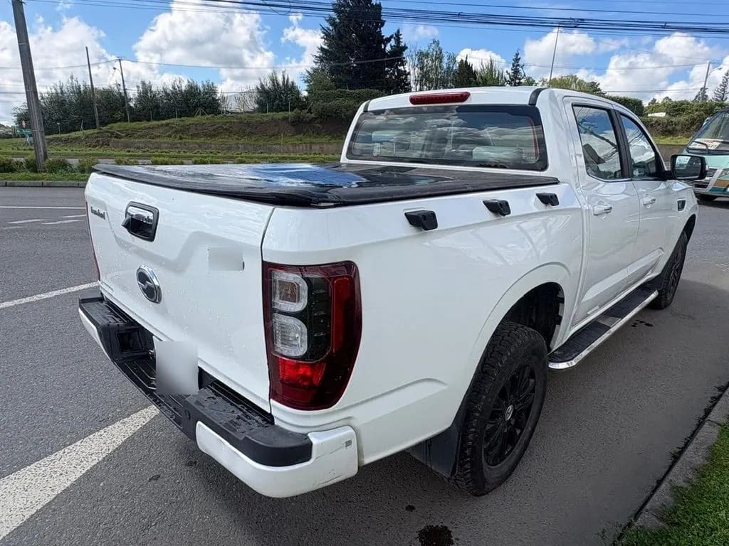 ZX Auto Terralord Dlx 4x2 Diesel año 2023