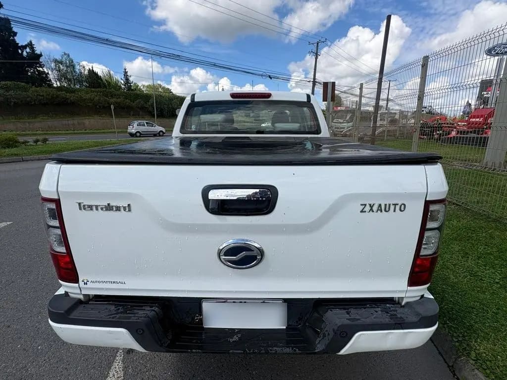 ZX Auto Terralord Dlx 4x2 Diesel año 2023
