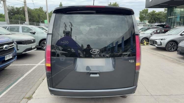 Hyundai Staria 2.2 Us4 Mb Luxury Crdi Diesel 4wd 9p At 5p año 2022
