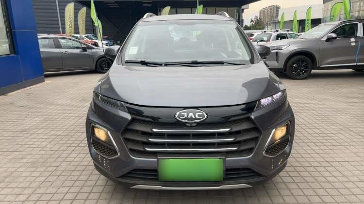 JAC Js3 1.6 Luxury 4x2 Cvt At 5p año 2024